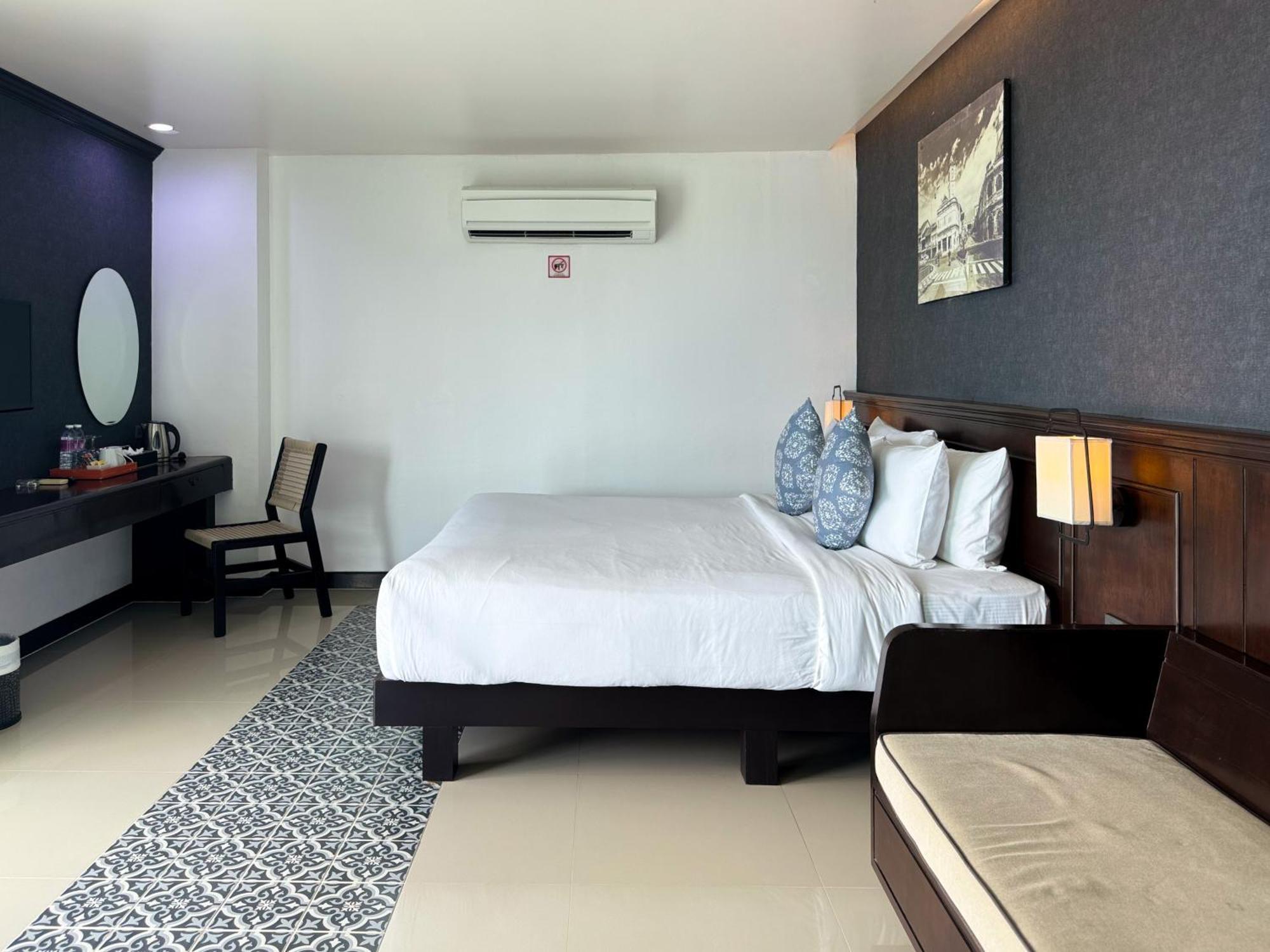 Grand Supicha City Hotel - Sha Plus Phuket Exterior photo